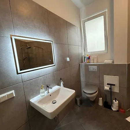 Appartamento Aussergewoehnliches Bnbretreat Schlossnaehe, Beliebte Restaurants *